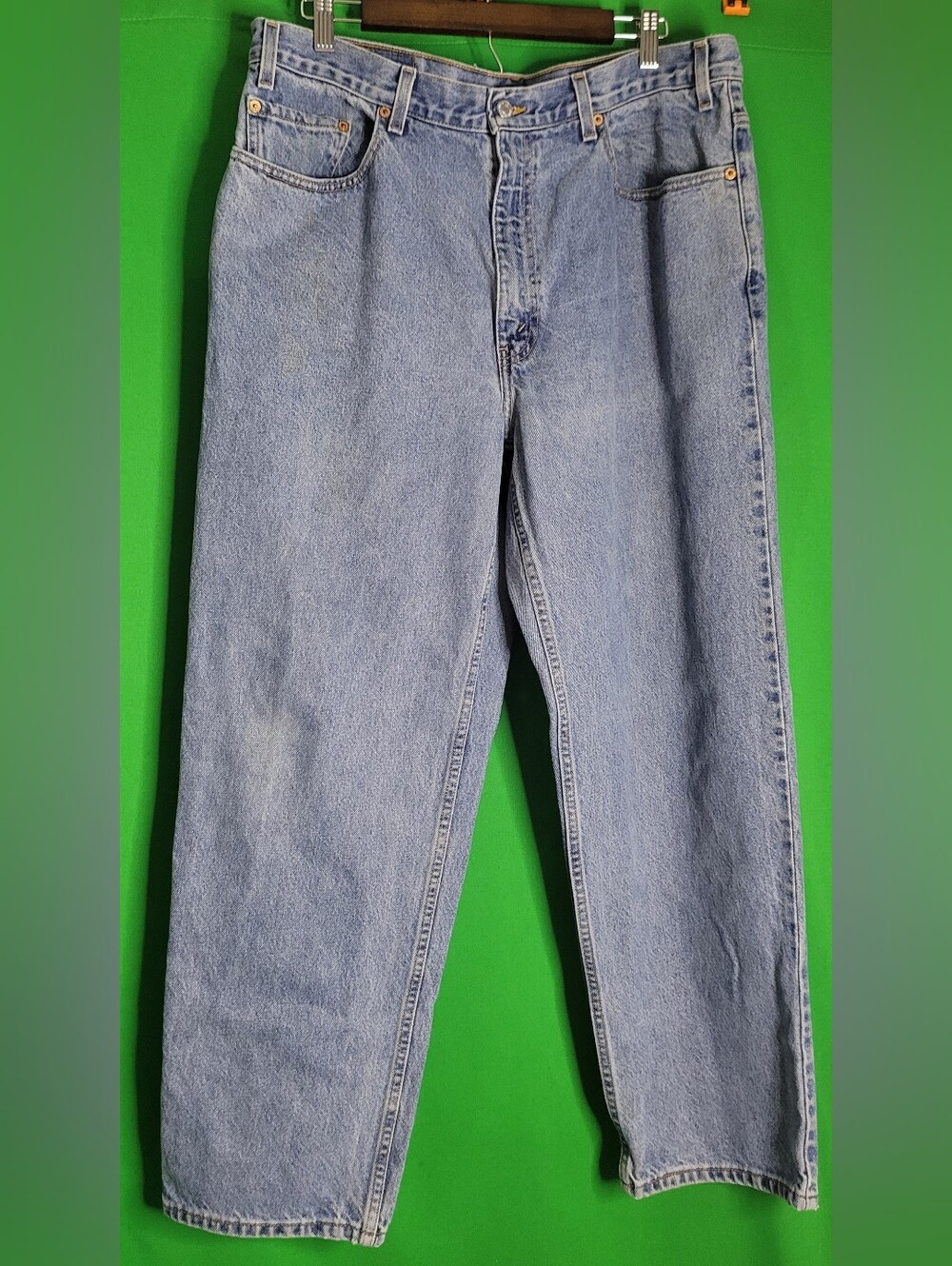 Levi's Mens Light Blue Relaxed Jeans 550 38x29 Vtg 90s